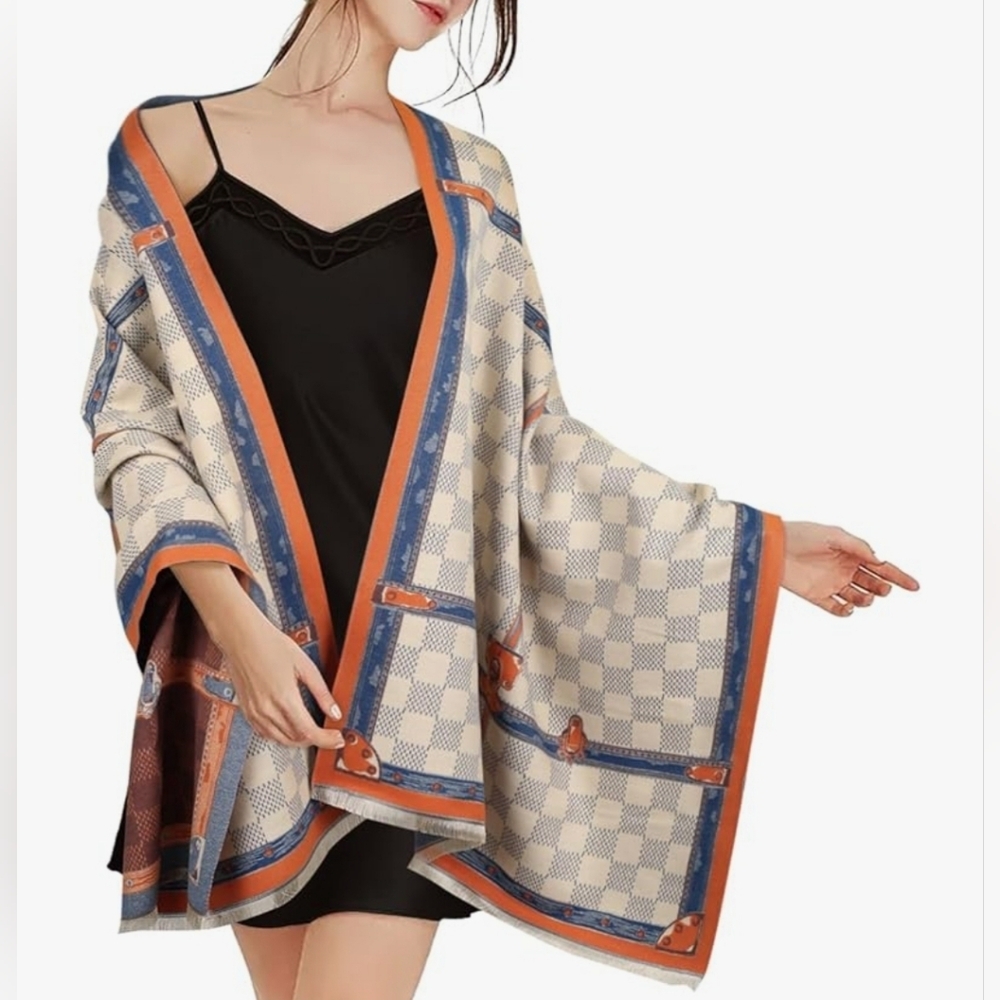 SALE🎉 Stylish Open Front Poncho Cape With Checkered Design Wrap Scarf